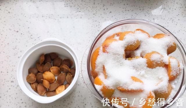 教你做酸酸甜甜的杏干，储存时间久，味道还好！