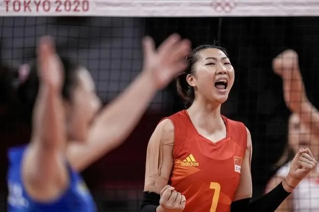 全国锦标赛|女排新动态,2米高塔袁心玥,或将退出联赛比赛,专心读书学习?