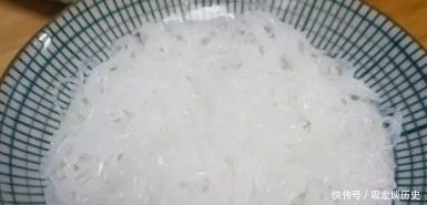 不用|冬天多吃这道菜,不用放油,15分钟做好,肉嫩下饭,还有助于减肥