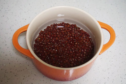 陈皮红豆汤，女人再忙也要照顾自己，好吃作用强，皮肤红润有光泽