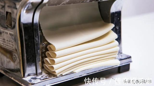 压面机|早餐喜欢吃面条的一定要收藏,教你简单做一碗清汤面,色香味俱全