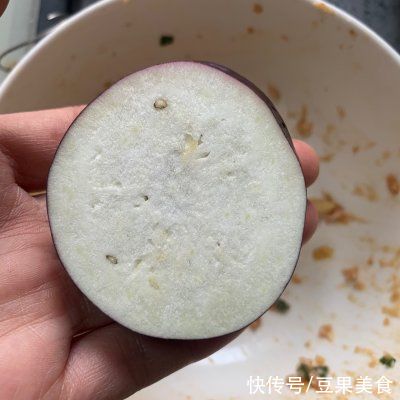 原来外焦里嫩的炸茄盒才是真正的米饭杀手