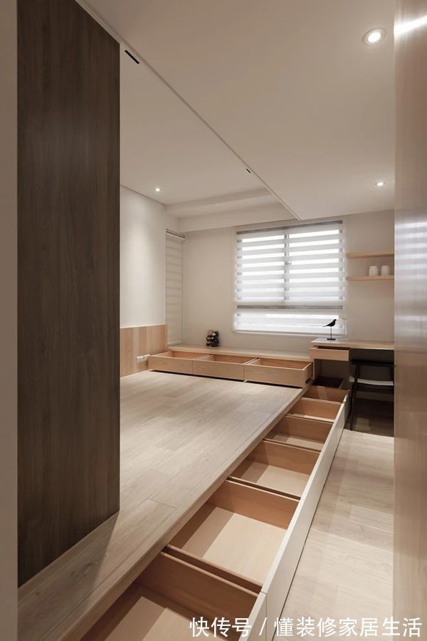 榻榻米|卧室小,我会这样安排床和衣柜,让木工无缝衔接打一起,实用性强