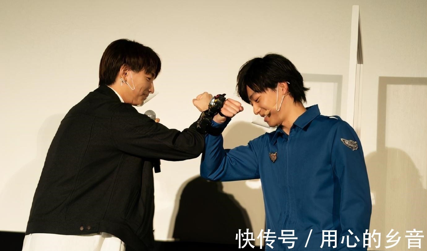 代奥特曼|历代奥特曼交接的感人场景,小陆哭得最惨,然后客串的也最多