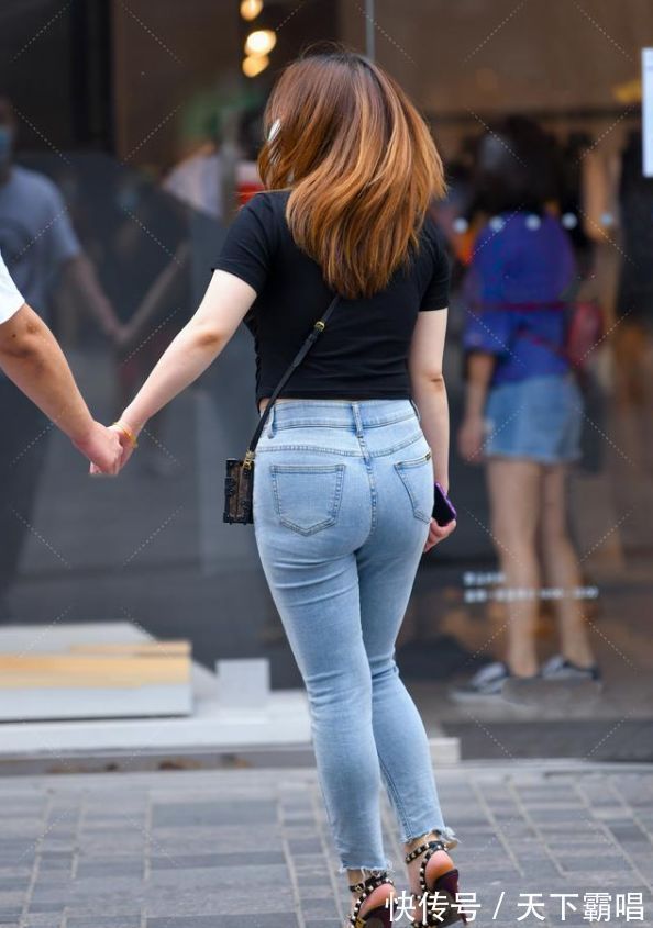 穿搭 胖胖的女孩子该如何穿,干净简洁,端庄大气才能更加显气质