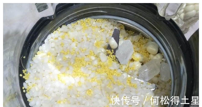 冰糖|破壁机食谱,奶香玉米汁,这样做简单方便,香浓好喝,午餐必备!