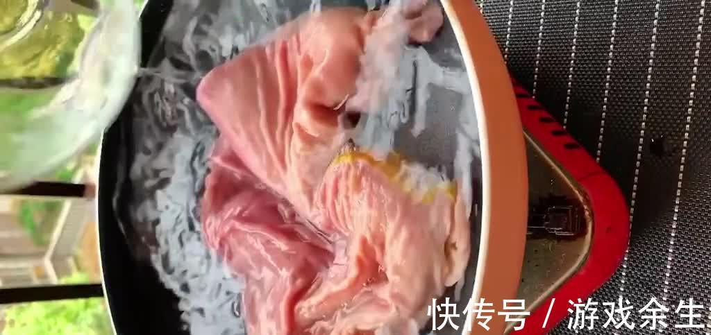 猪肚汤正确的做法，选择合适的药材很重要，汤鲜味美营养滋补