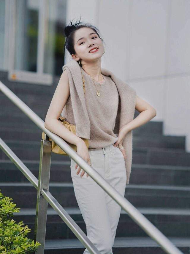 大衣|秋天的“棕色”大衣真时髦!精致的女人都喜欢的色系,温柔大方