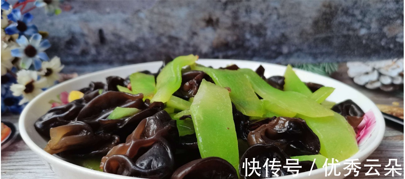 秋天,吃莲藕不如吃它,脆嫩爽口营养丰富,太适合秋天吃了!