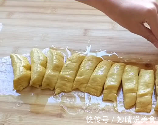 爱吃南瓜一定要收藏,学会这特色做法,香味四溢,大家都爱吃