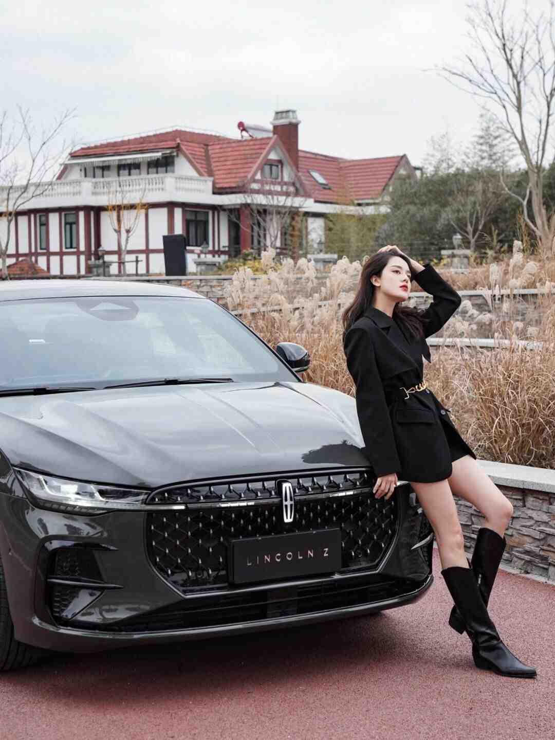 针织|快来赶个“早班车”吧!2022年的早春时尚造型,全在这里了