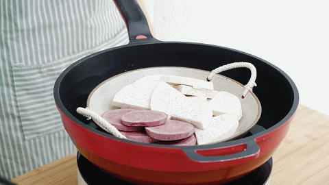 芝士|我一口气连吃5个！又酥又软一咬爆浆，2分钟就能学会这做法