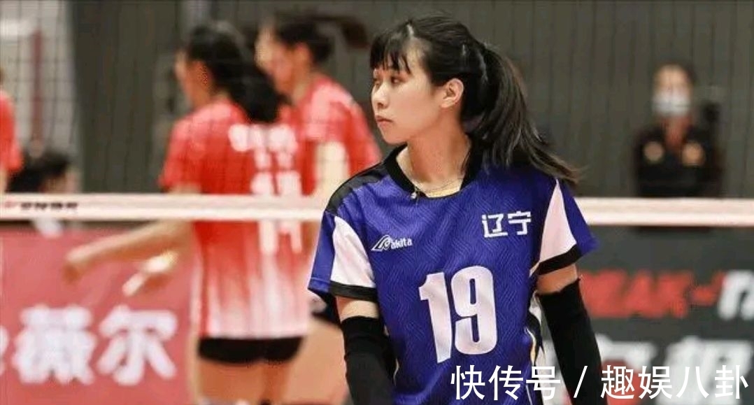自由人|女排杀出天才自由人！新林莉一传成杀手锏，倪非凡已被完全赶超