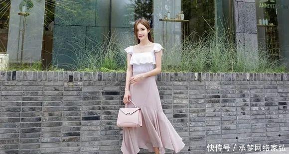 孙允珠|美图欣赏:孙允珠,幽雅白蕊小公主休闲花边上衣