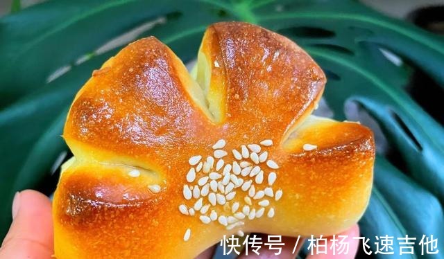 豆沙馅|孩子特别喜欢的小面包,细腻拉丝零失败,蓬松暄软口感好!