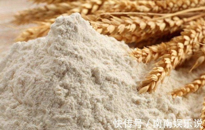 两个鸡蛋,一碗面粉,筷子搅一搅,不揉面不碰面,比包子好吃太多