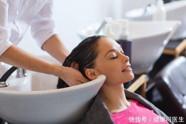 陈少春|每天洗头还是很油,如何做到科学洗头,可以每天都洗头吗