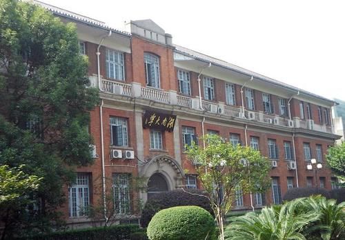 这6所大学，近3年排名突飞猛进，全球名次上升超过200位