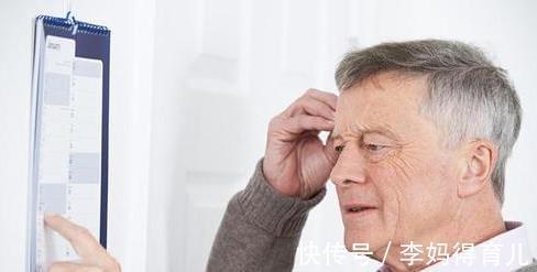 老年人|到了60岁走路能延缓衰老?坚持做好3件事,比走路更管用