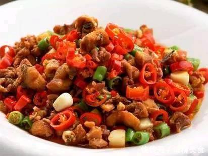 几道家常菜热乎乎的，简单好做，不油腻不上火，最适合现在吃了