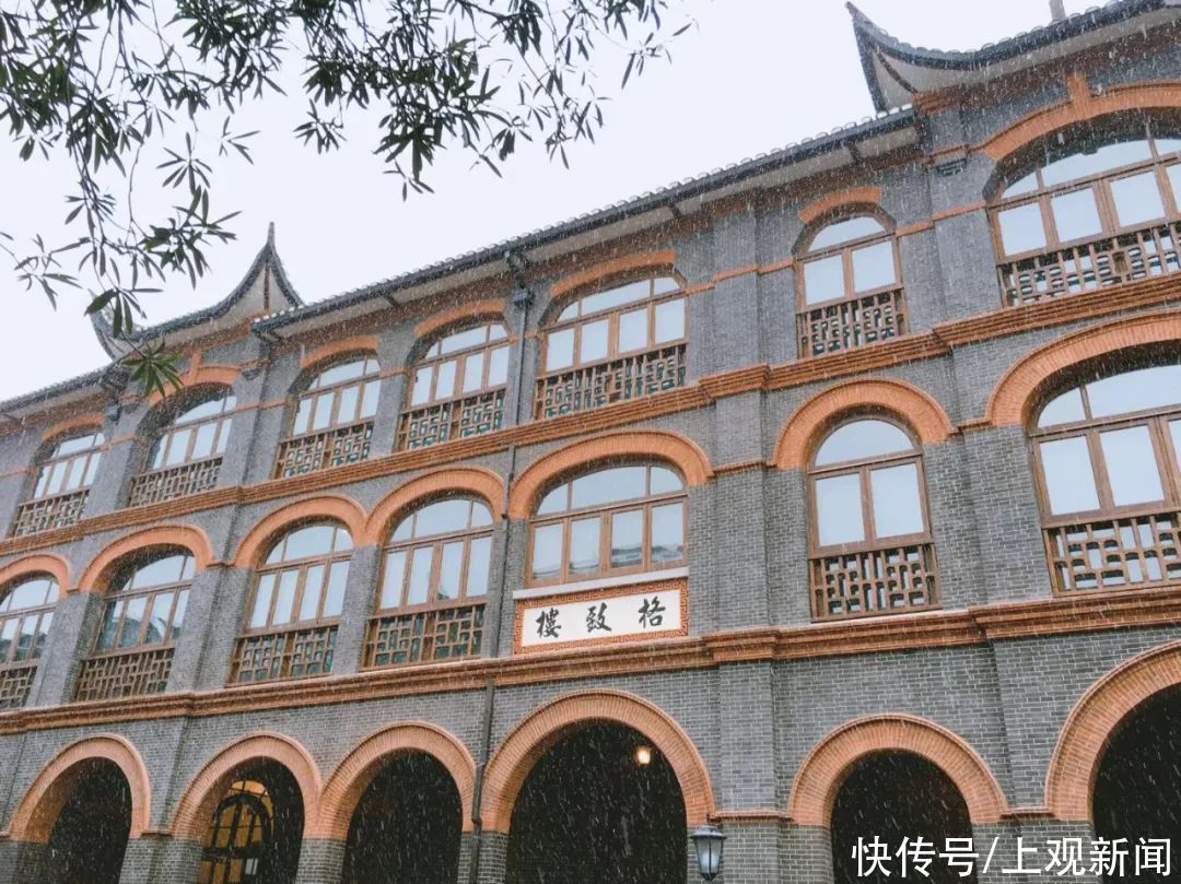 华政校园里的这片历史建筑群，值得一一品味