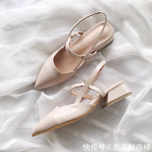 新款尖头包|别再傻傻穿高跟凉鞋了,现在大家都穿这种低跟鞋,今年特流行