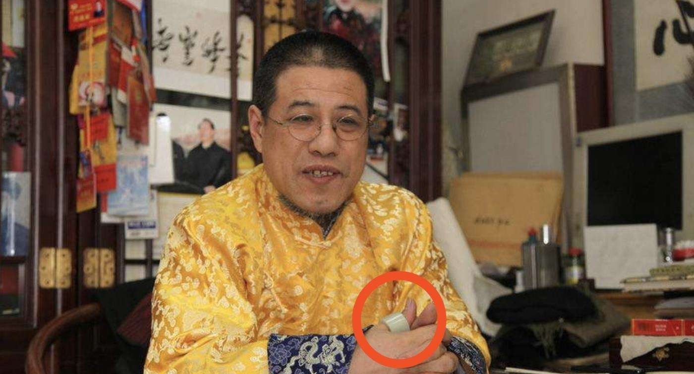 故宫的地砖裂缝了,打开后发现1个天大的秘密,专家:朱棣真狠