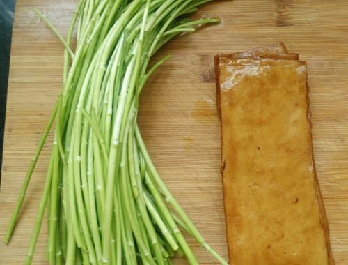 香干|补钙期间,给孩子多吃这菜,营养极高,补钙质,肝脏越来越健康