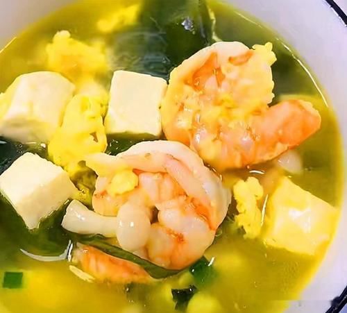 夏天是孩子长高时期,我家每周都做这汤,营养全面,孩子爱喝