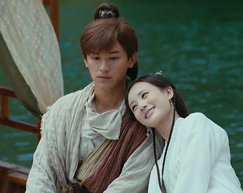  黄蓉|郭靖和黄蓉：几块压烂的点心，一生不渝的爱情