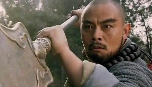 老少皆宜|鲁智深林冲一见如故,为何梁山后2人形同陌路?原因让人感同身受