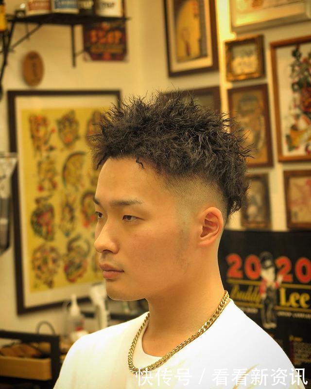 男发别再在瞎剪了，这才是当下最火发型22款，清爽有型真时尚