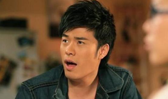 邓伦被骂上热搜,两年6部综艺吃相太难看?他这一做法太不明智了