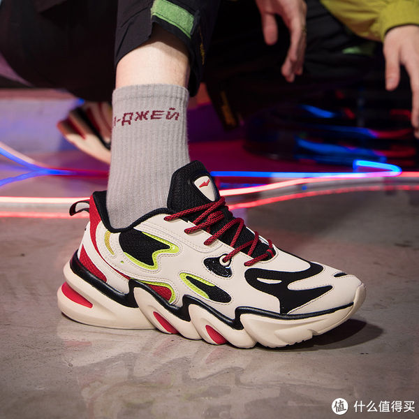 特卖价|国货有担当！鸿星尔克23款特价鞋清单~ 不足百元~ 统统白菜价！大家可以买起来啦