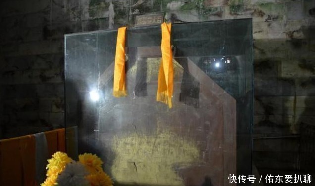头骨|乾隆陵墓被盗惨状:头骨被浸泡臭水,还被门压碎,比慈禧还惨