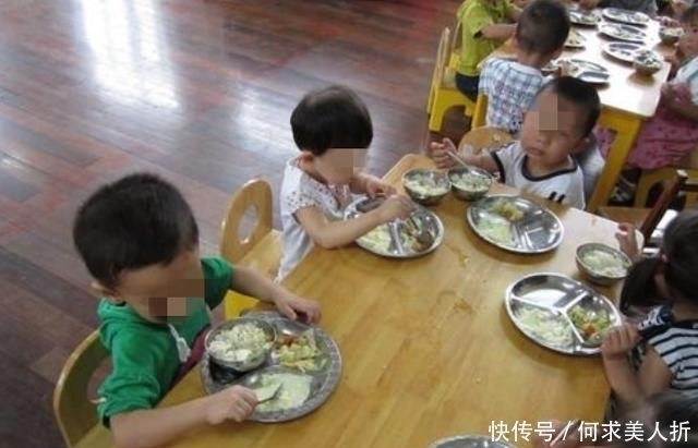 孩子们|孩子总夸幼儿园饭菜香,每顿能吃两碗,看到午餐照后妈妈深受打击