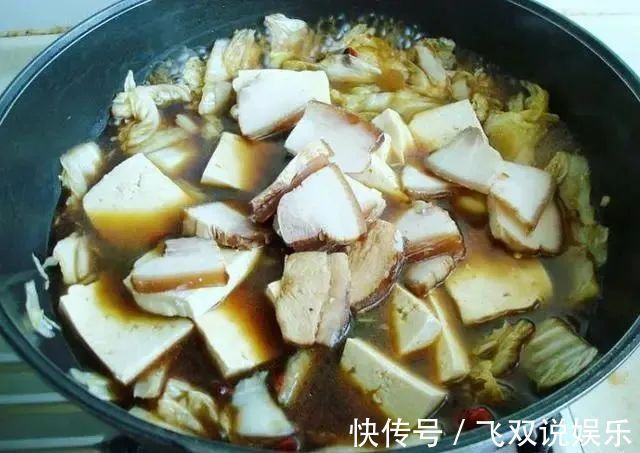 白菜炖豆腐，先炖白菜还是豆腐搞错了顺序，难怪白菜豆腐不好吃