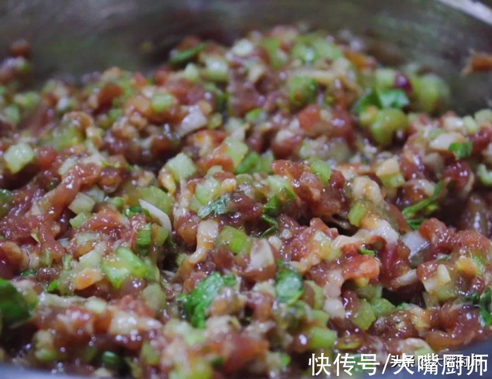 调肉饺子馅，为啥不要料酒和十三香？听听厨师怎么说，很多人做错