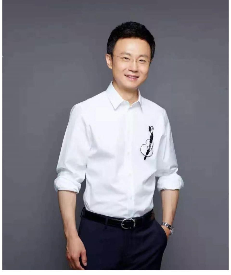 27分25秒!昨晚刚强的决议口播零失误,一人扛下正常联播时长!