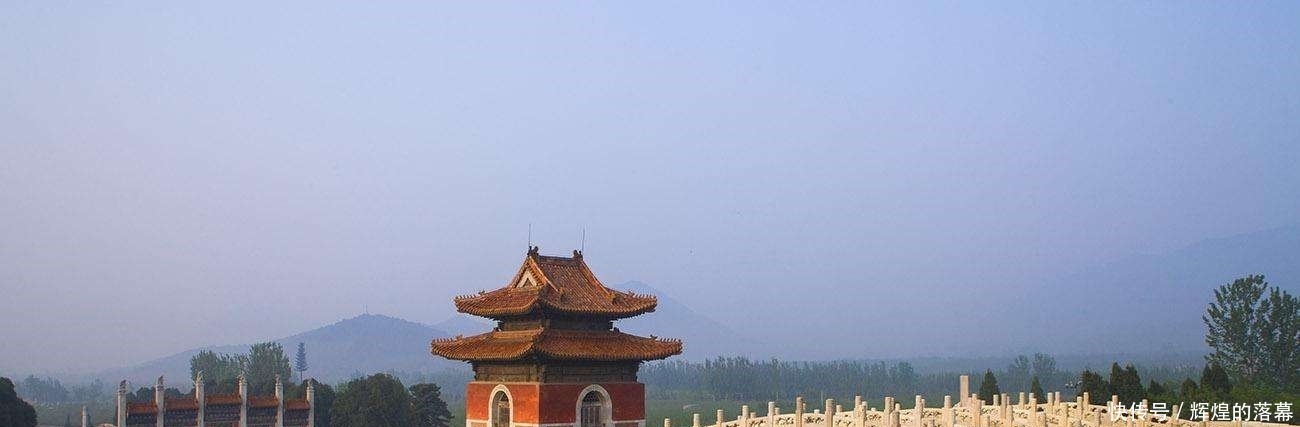 老人|定陵发掘时,这位老人第一个进入地宫,为防暗器,他先用公鸡探路!