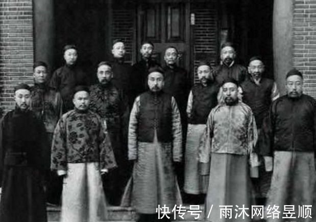 梁启超！梁启超、沈从文、蒋百里等民国大师的风趣课堂：学问越高越宽容