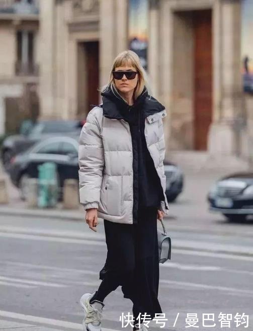 今年火了一种穿法叫“裙子+老爹鞋”,温柔舒适又减龄,照穿就美