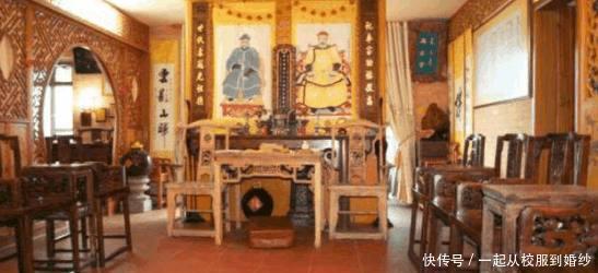 光绪|他自称是多尔衮的十世孙光绪亲侄,穿马褂,留长辫,保持清室生活