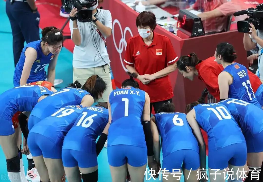 中国女排|中国女排主教练要换人吗?郎平依然具备可能,外教也不是没可能!
