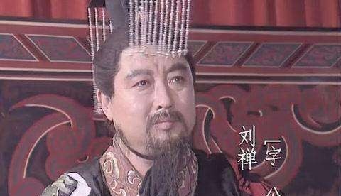 武安国|细数三国时期的10大重型兵器,青龙偃月刀排第三,丈八蛇矛第六