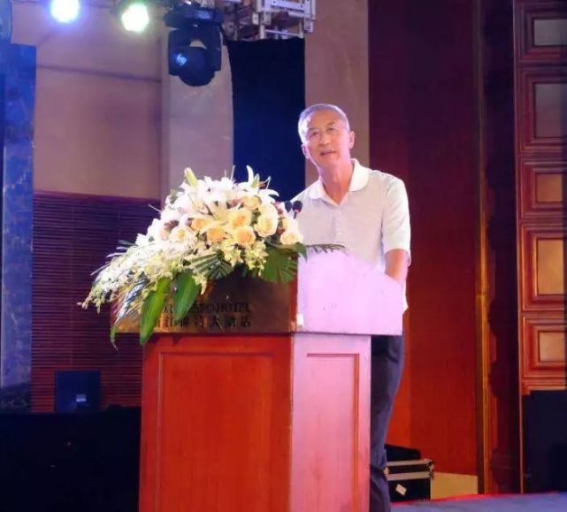 辞职|华为副总裁因家庭原因提出辞职,任正非铁腕回复你可以离婚啊!