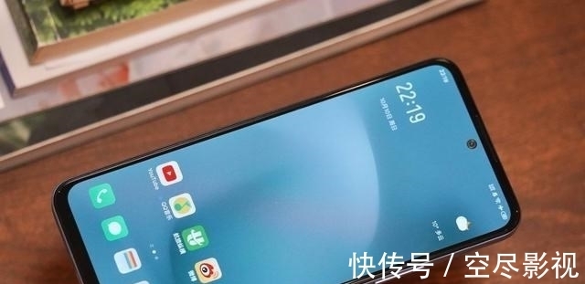 魅族|魅族18X上手体验:纯白面板+直角边框,高颜值的骁龙870旗舰?
