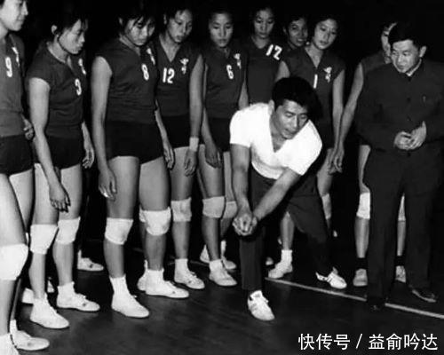 中国女排|日本女排难再辉煌,队员个子不高是一大原因,为何没找高个球员