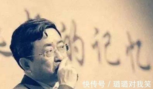 易中天$余秋雨的文学水平如何?易中天的评价很犀利,金庸的评价则很幽默