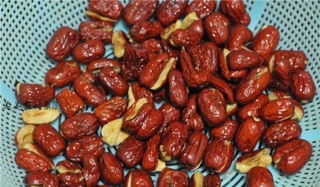 大家都蒸馒头，我却最爱它，不用发酵不揉面，香糯柔软真美味